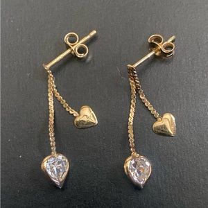 Beautiful solid 14K Gold Zirconia Heart Dangle Earrings. L:3/4”. Weighs:0.6g.
